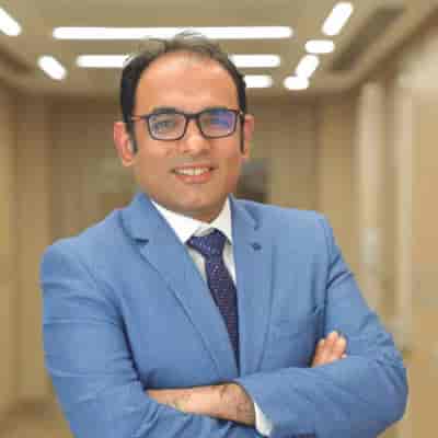 Dr. Anuj Chawla