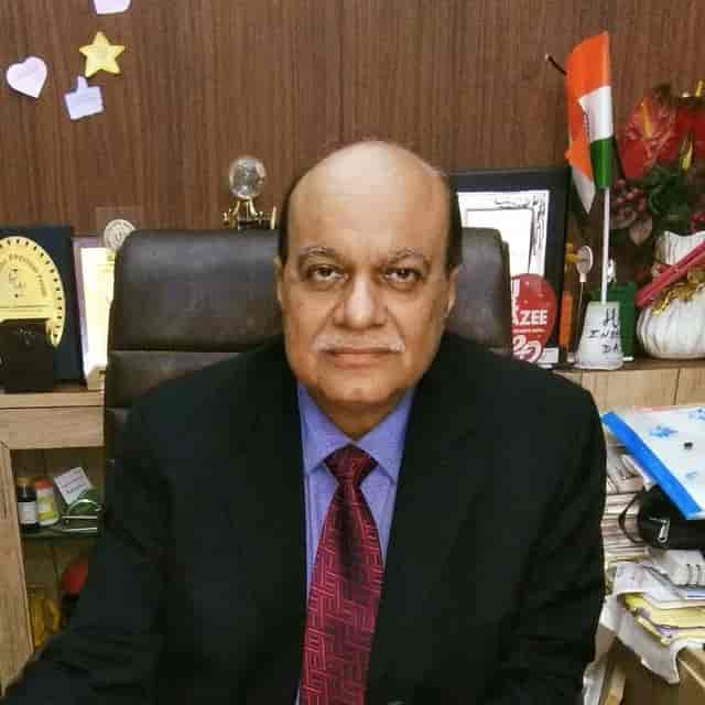 Dr. Naresh Pamnani