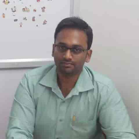 Dr. Balakumar