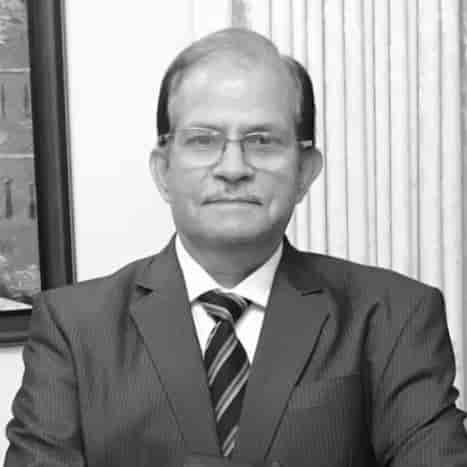 Dr. Ravi Shukla