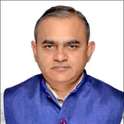 Dr. Mandar Paranjpe