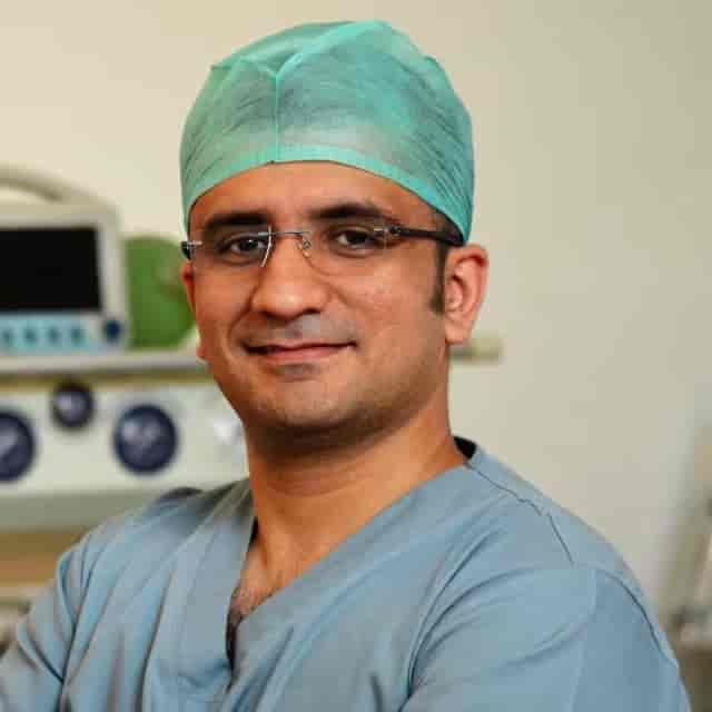 Dr. Dhruv Bibra