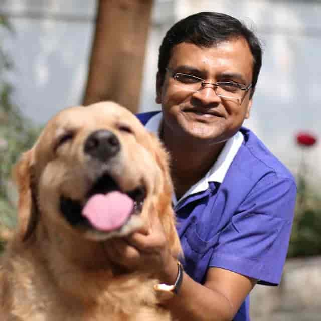 Dr. Nikhil Umale